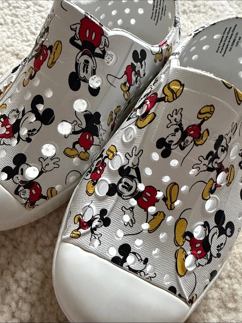Native c7 Kids Mickey Mouse White Slip-On Shoes